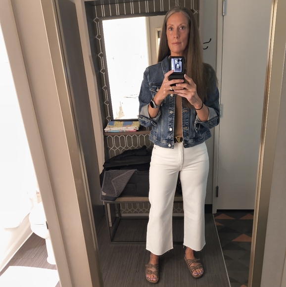 Meet your Posher, Julie 😄 - Picture 1 of 1